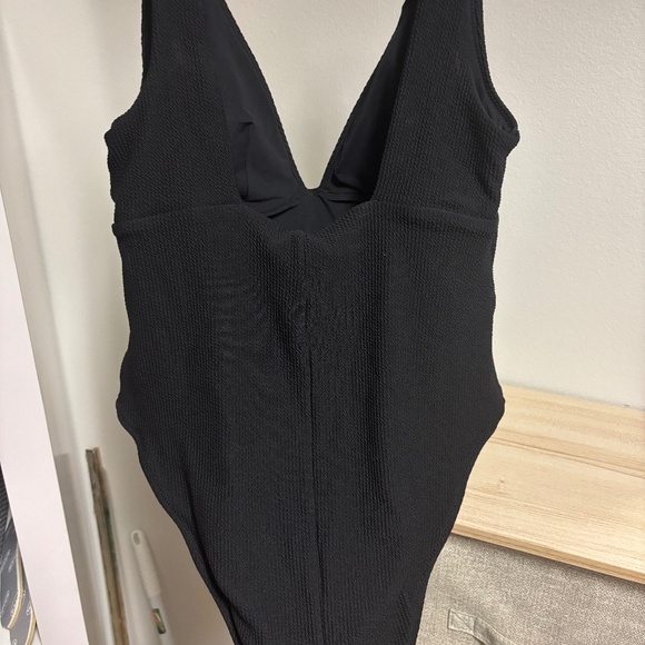 H&M black bathing suit - Picture 1 of 4